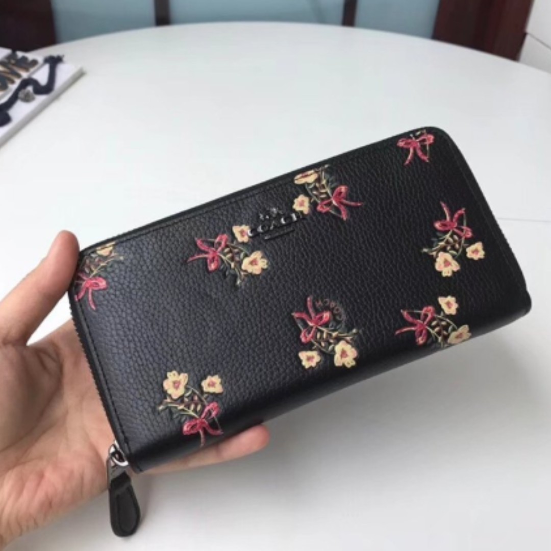 coach wallet floral