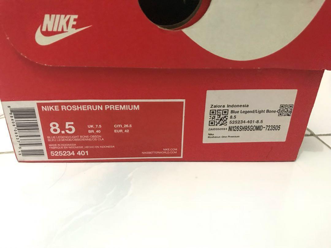 Nike Roshe Run, Fesyen Pria, Sepatu , Sneakers di Carousell