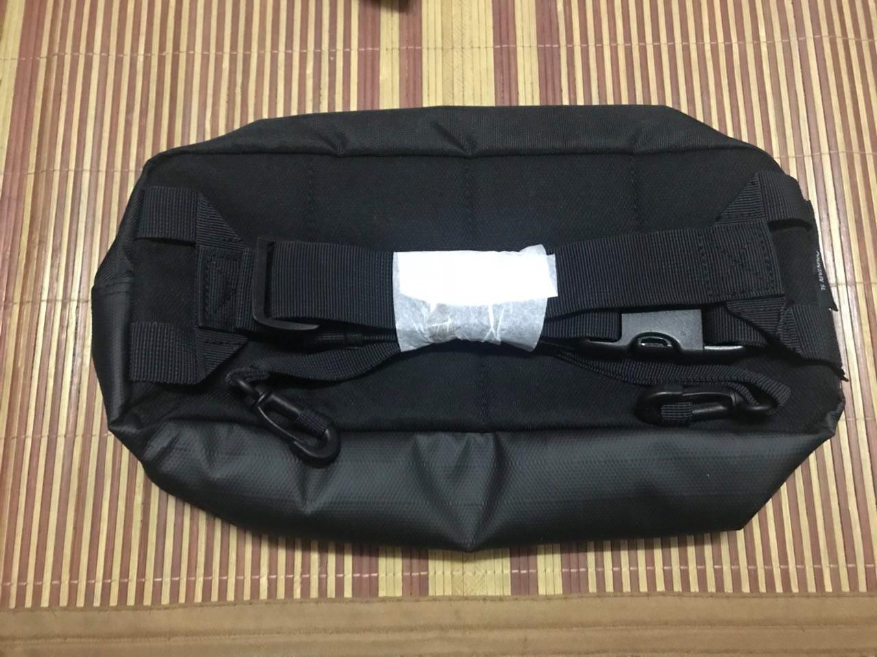 Nixon Sling Bag [ORIGINAL], Men's Fashion, Watches & Accessories