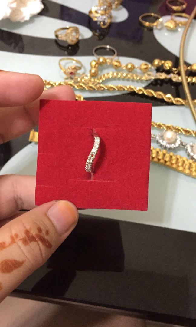 Poh Sang Women S Fashion Jewellery On Carousell