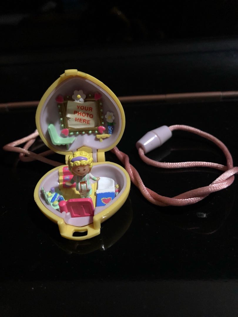 vintage polly pocket locket