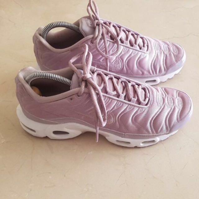 Satin pink tns, Women's Fashion, Shoes 