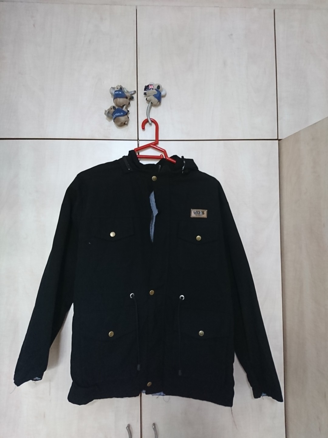 vans off the wall jacket
