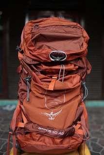 Backpack Osprey Atmos AG 50L super like new with tag