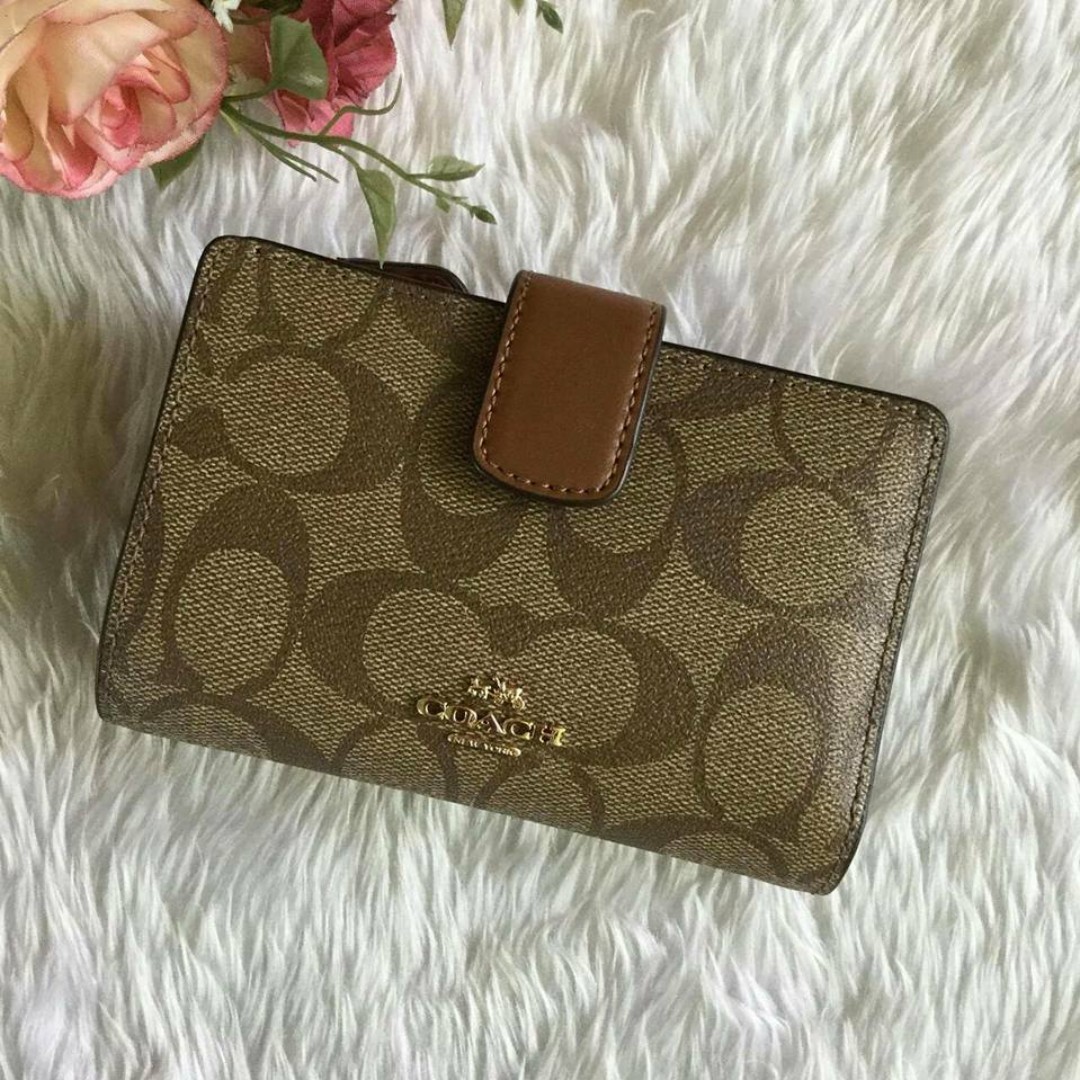 Authentic Coach Medium Corner Zip Wallet in Signature Khaki