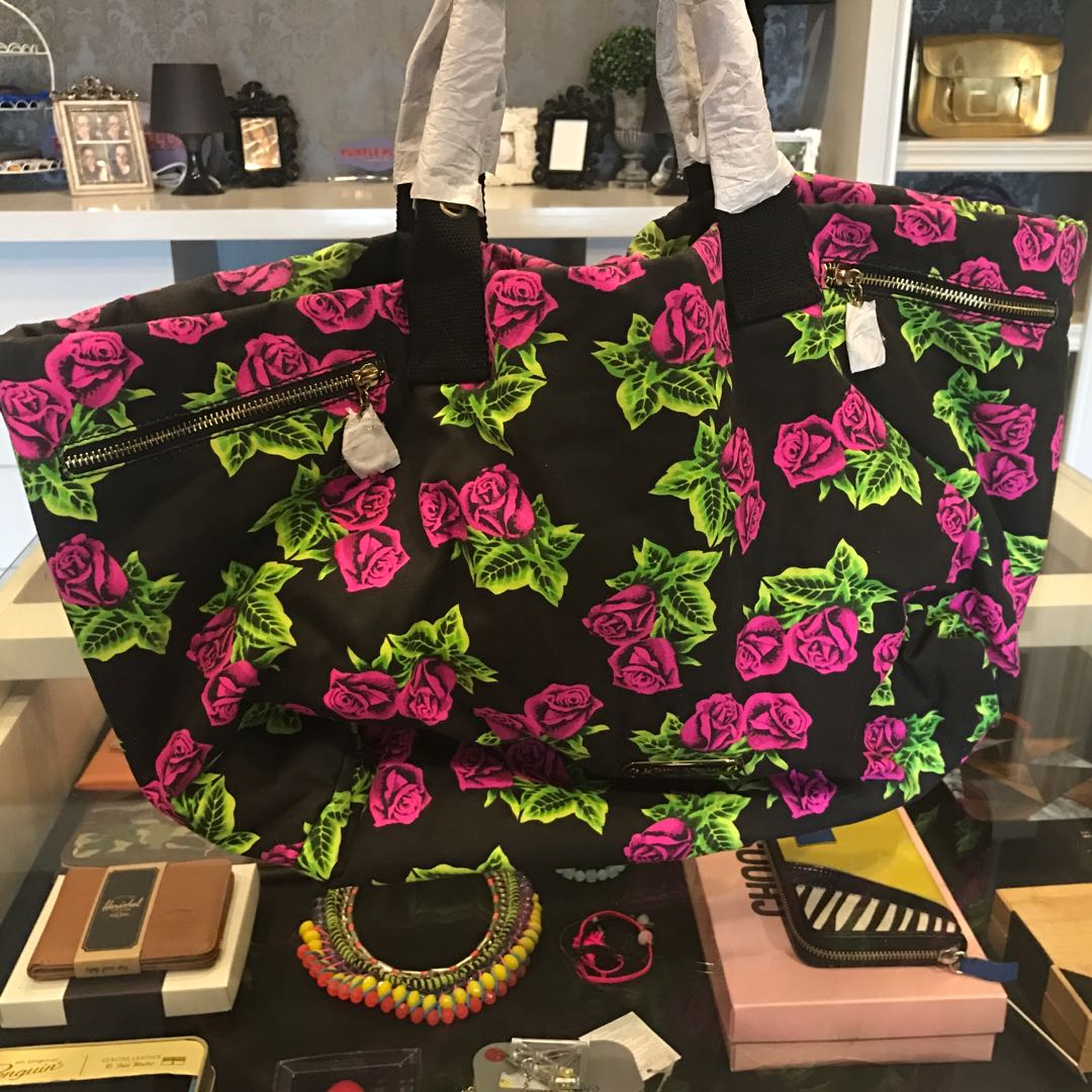 betsey johnson floral handbags