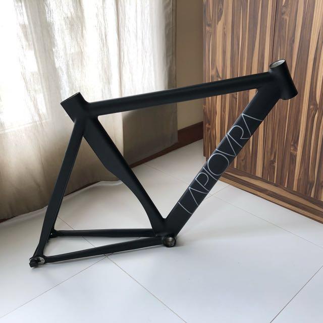 BLB LA PIOVRA AIR FRAME BRAND NEW Sports Equipment Bicycles
