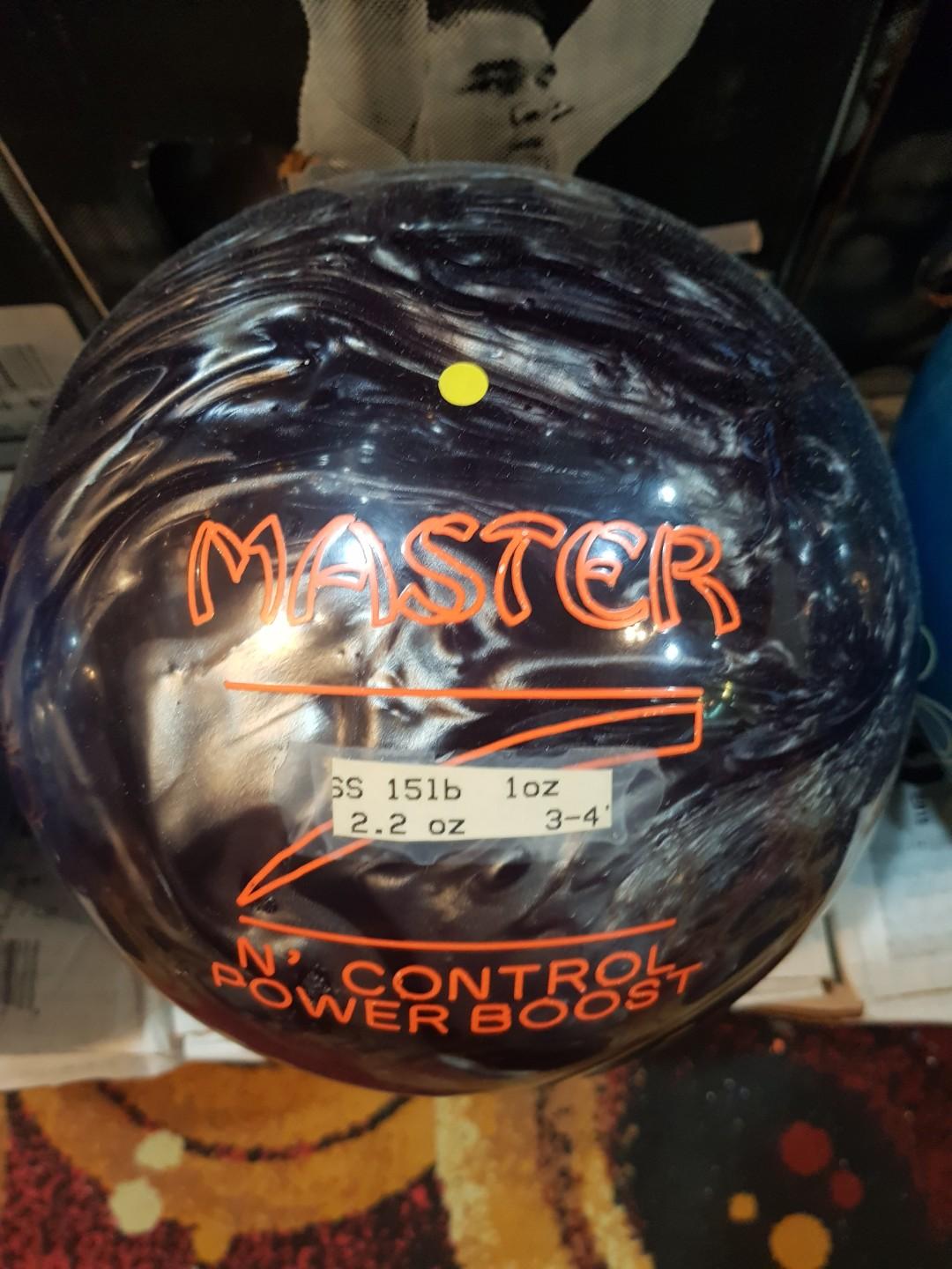 Bowling Ball, Sports Equipment, Sports & Games, Billiards & Bowling on