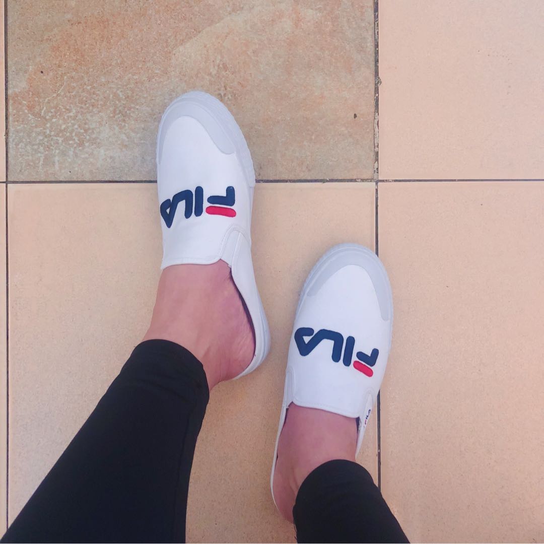 Fila classic kicks mule hot sale