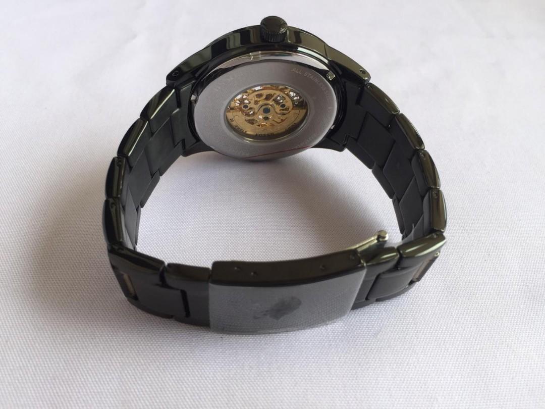 Fossil flynn pilot mechanical top