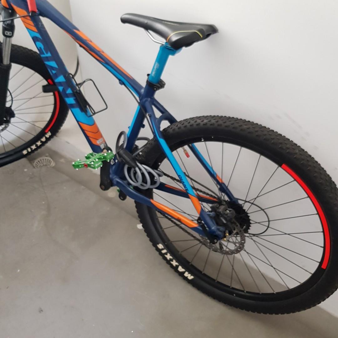 Giant talon hotsell blue and orange
