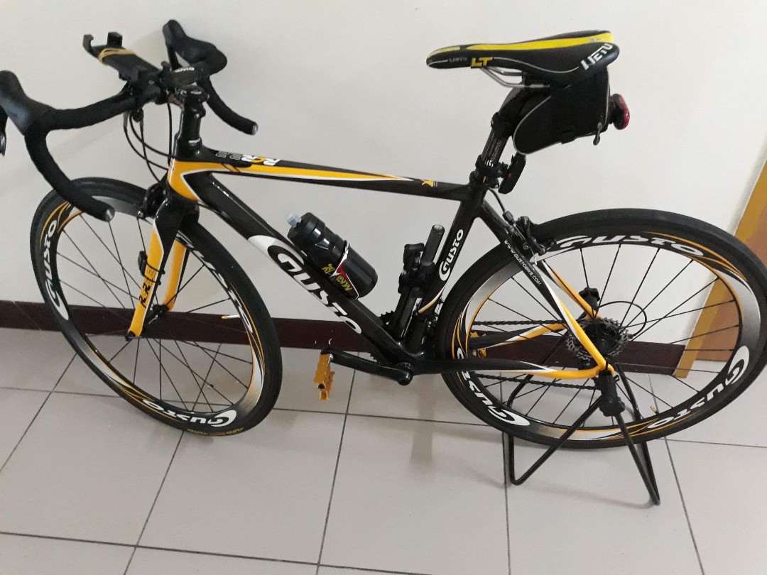 gusto road bike