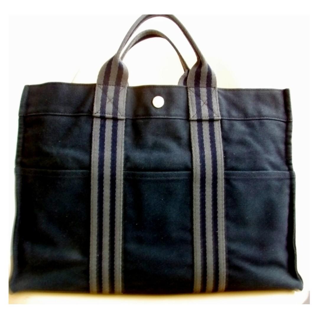 Original Hermes FOURRE Tout (Category: Luxury Bags & Wallets) located in Manila. Submitted by mindplanets (Listing ID 189958174, Image 1). Description: authentic-- supposedly platinum-palladium alloy rivets version--non magnetic-- made in france label.