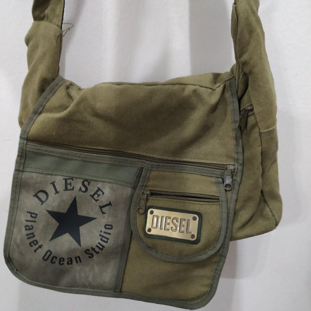 Sling bag sale diesel