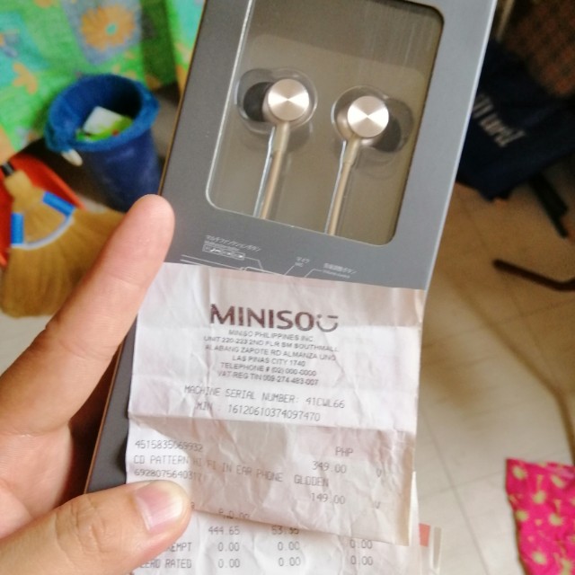 Miniso HIFI metal earphone, Audio, Earphones on Carousell