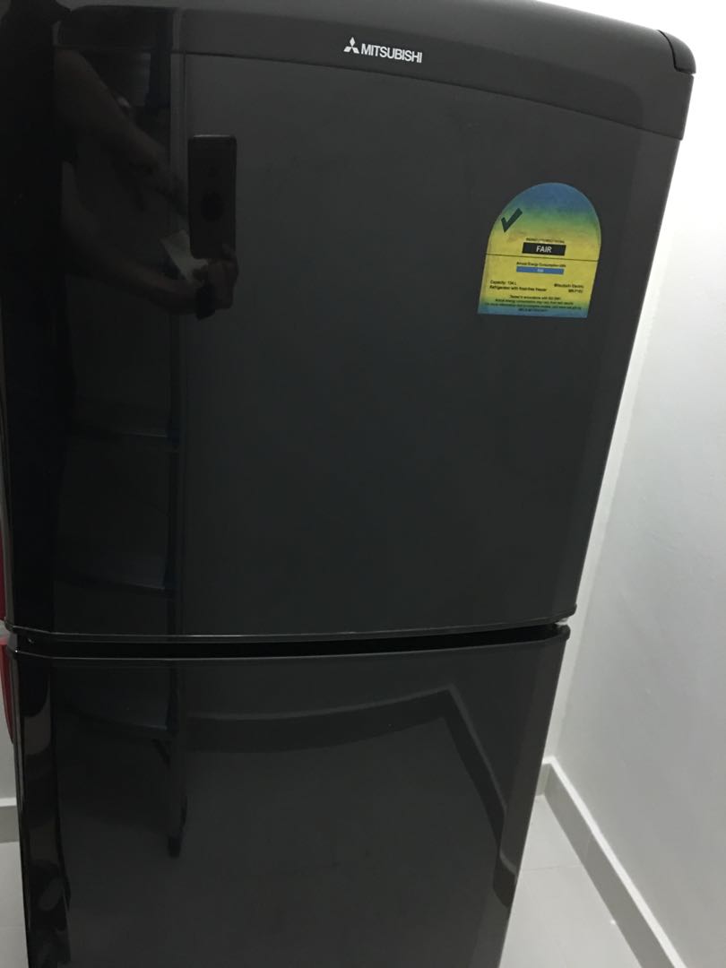 Mitsubishi mini fridge 2025