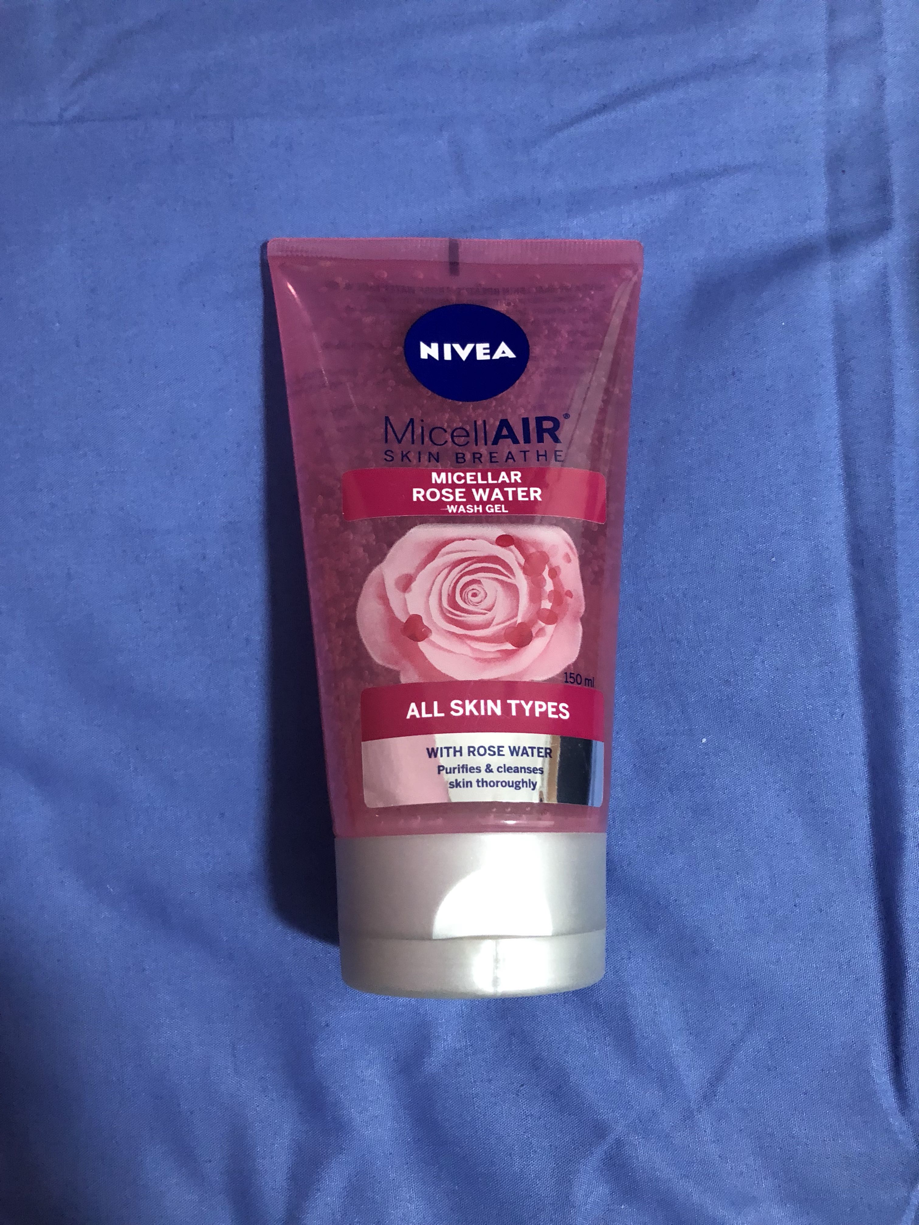 nivea rose water wash gel