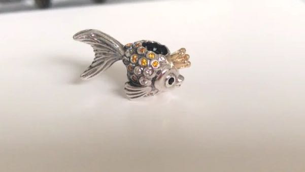 PANDORA FAIRYTALE FISH WITH GOLD CROWN LIMITED EDITION Women s Fashion Jewelry Organisers Precious Stones on Carousell