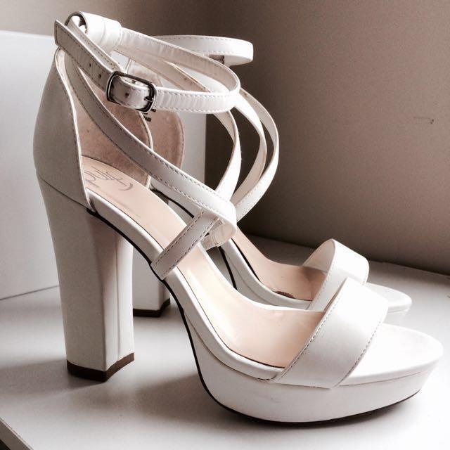 white heels size 7