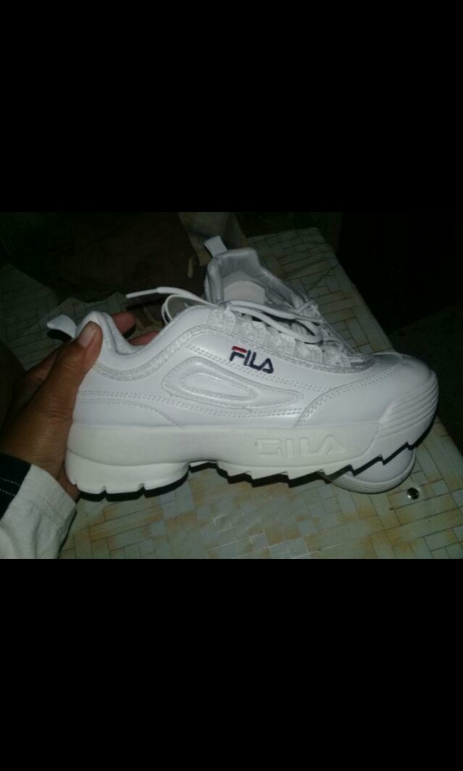 sepatu fila disruptor