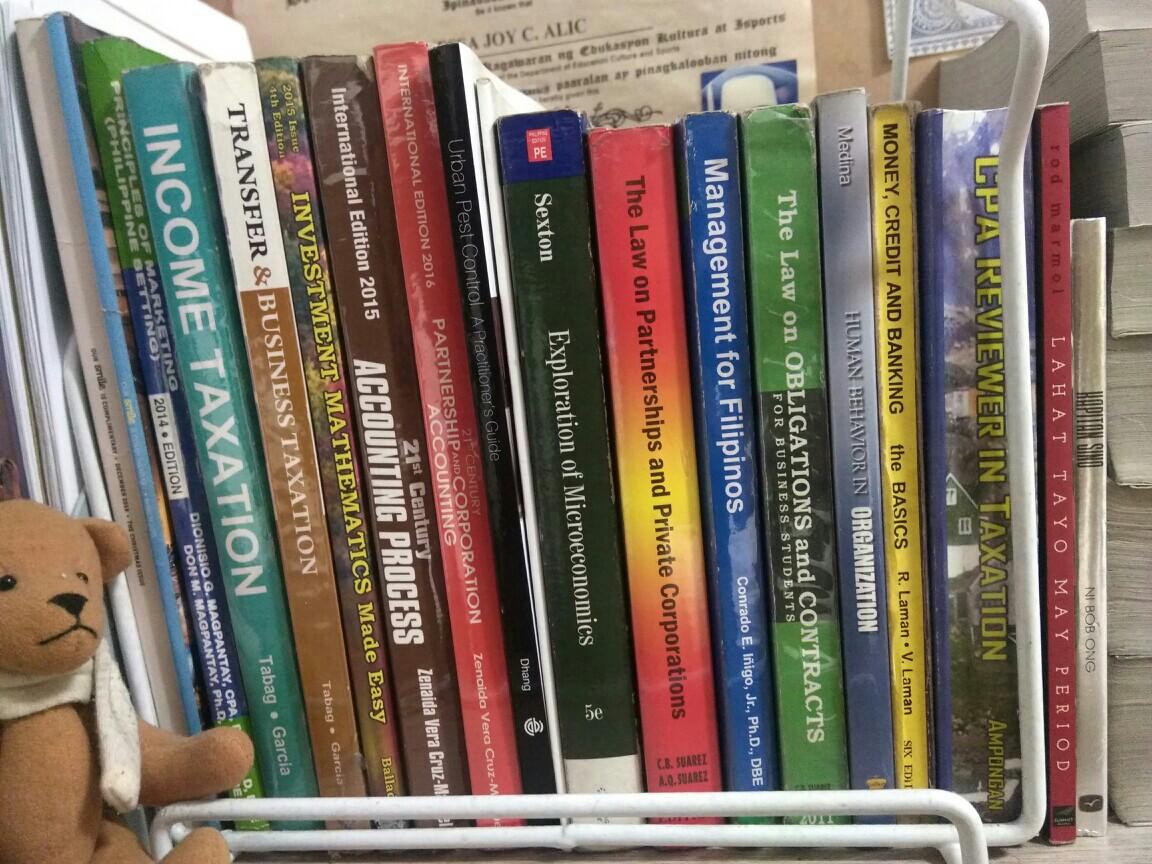 ACCOUNTING, LAW, TAXATION, BANKING AND MARKETING BOOKS, Hobbies & Toys