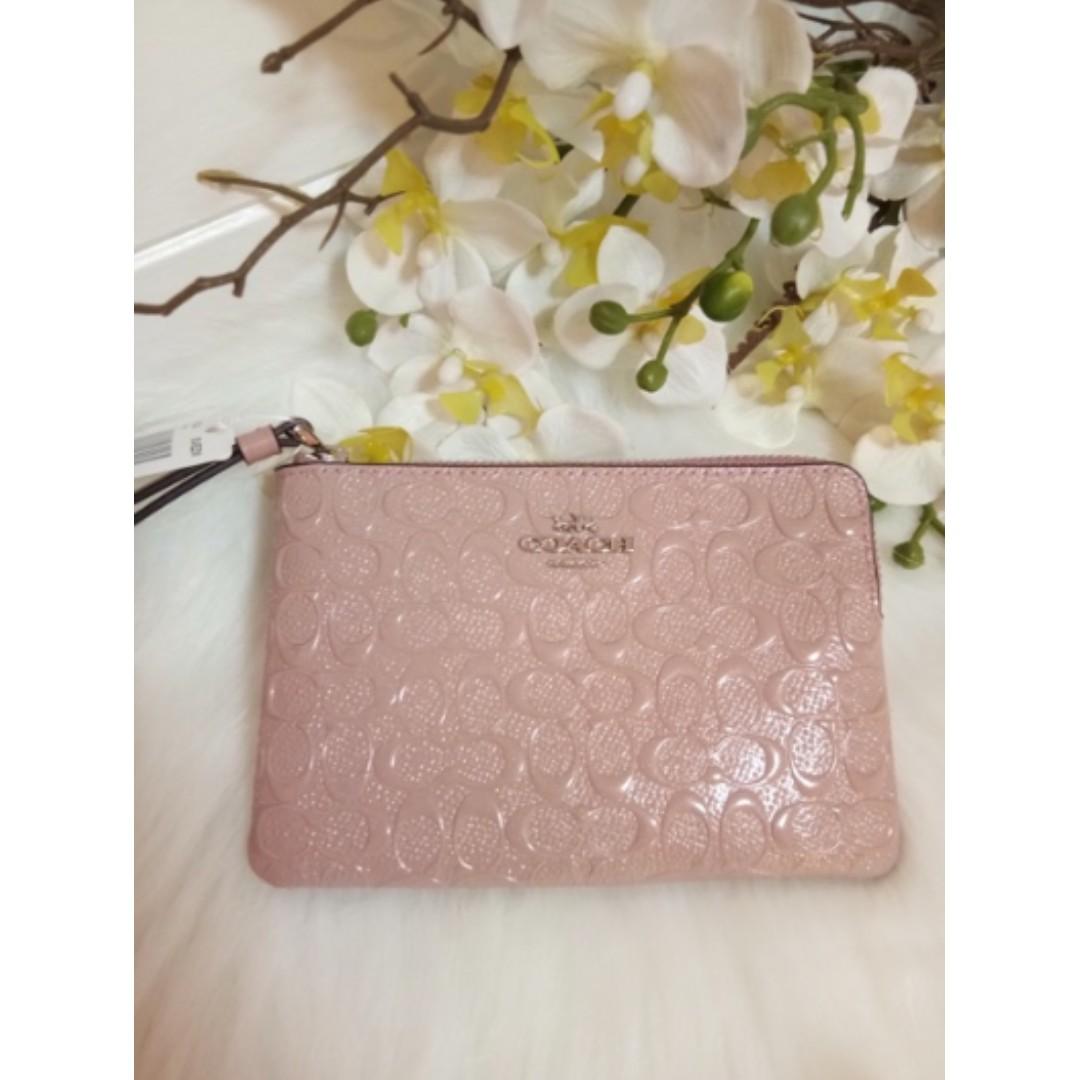 Authentic Coach Corner Zip Wristlet in Signature Debossed Patent