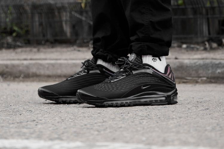 BNDS Nike Air Max Deluxe Triple Black 
