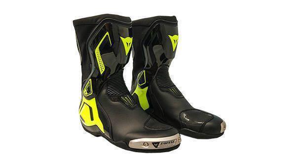 Dainese d1 torque top out