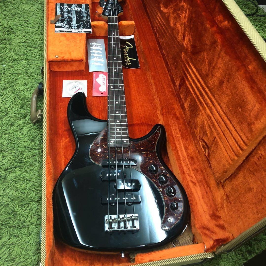 Fender Stuart hum Jazz made in USA Bass Guitar, Hobbies & Toys, Music