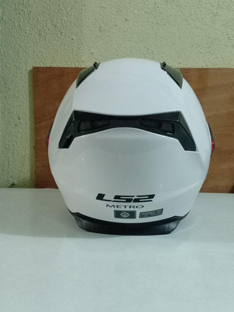 Helmet LS2, Auto Accessories on Carousell