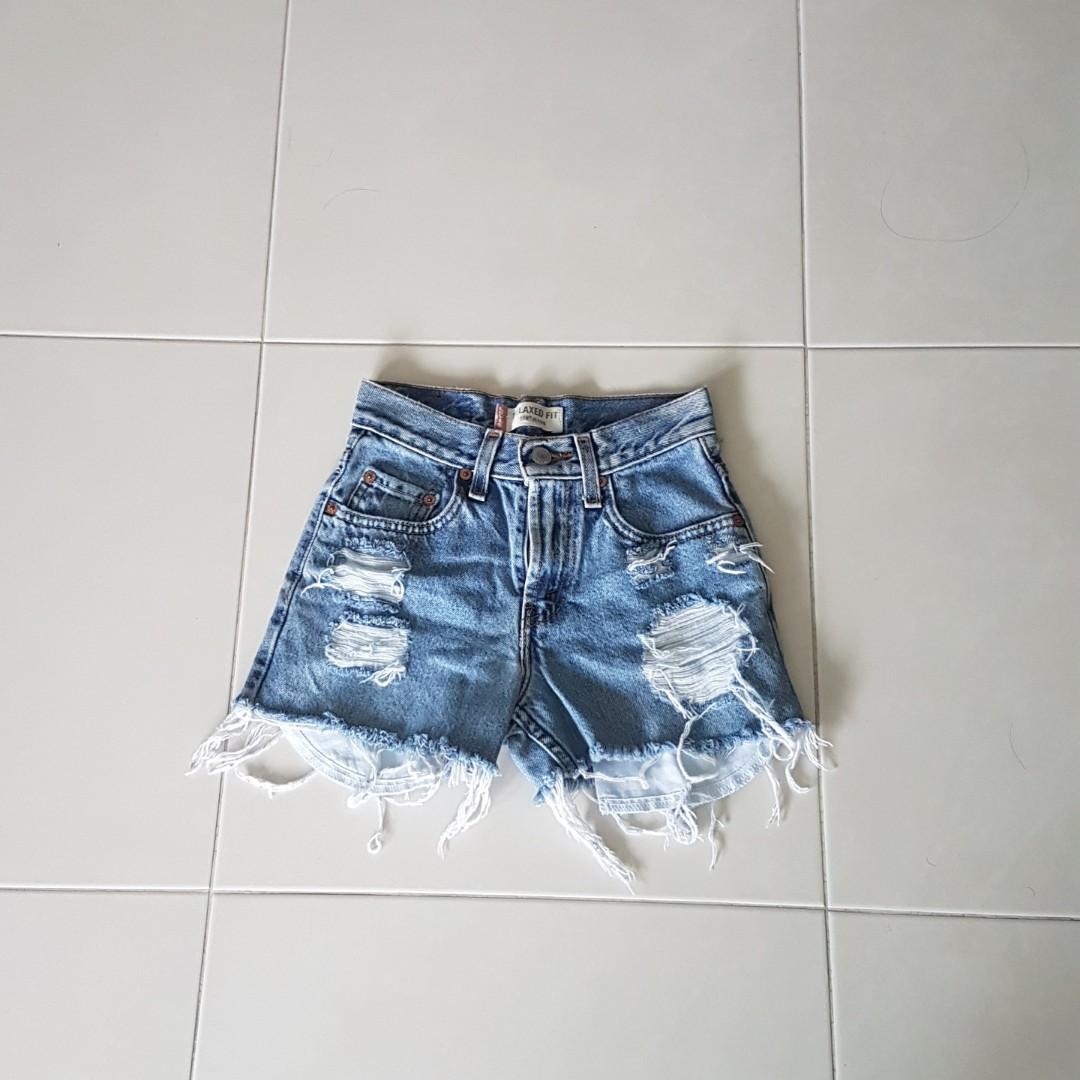 womens levi 550 relaxed fit shorts