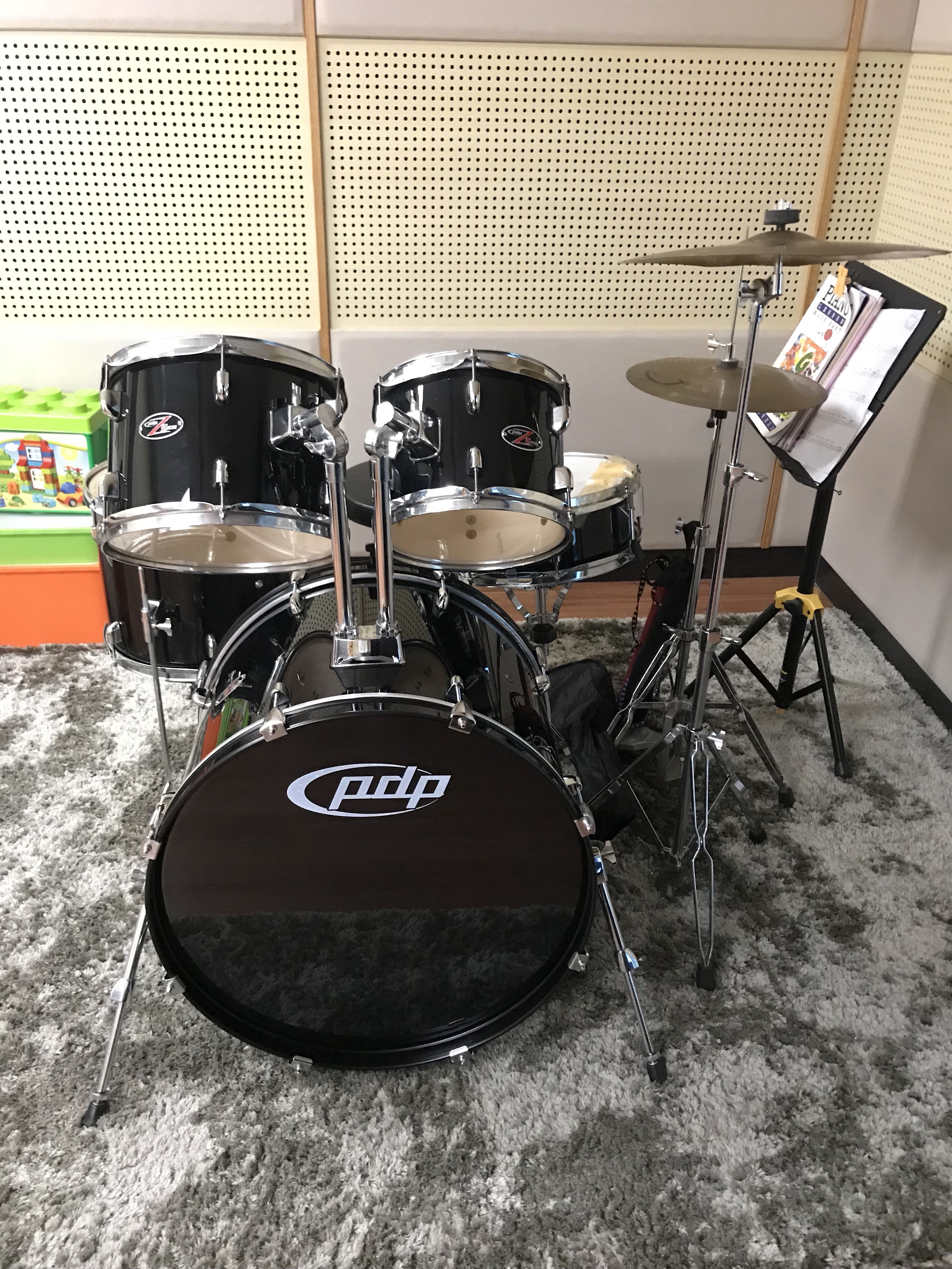 PDP by DW Z5 5 piece Carbon Black drum set