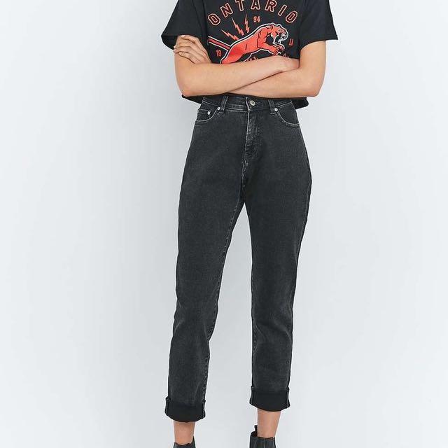 pull and bear black mom jeans