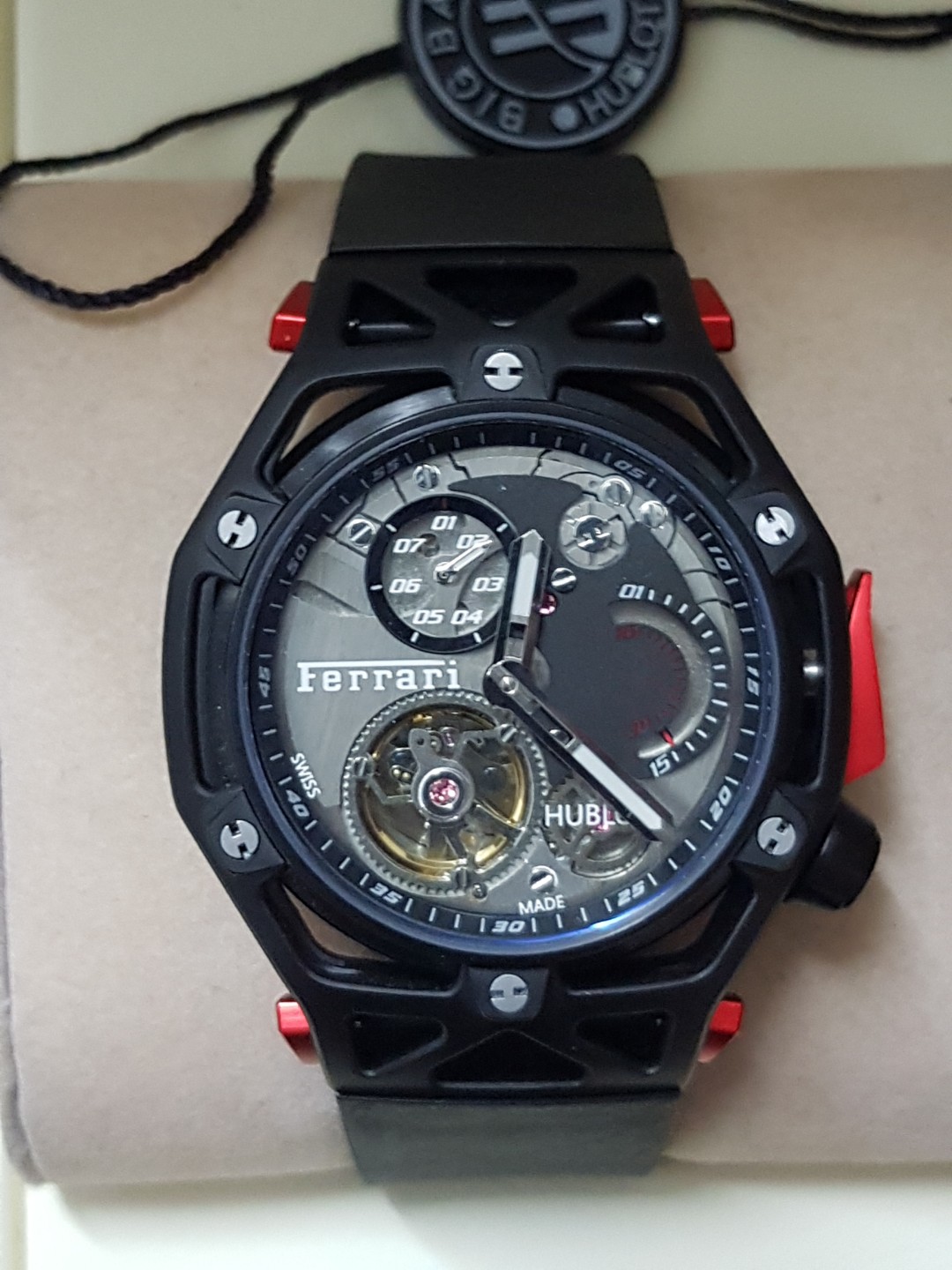 Watch clearance hublot ferrari