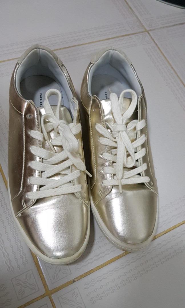 Golden sneakers deals zara