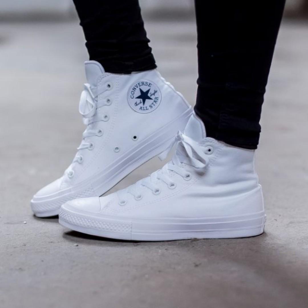 All white on sale chuck taylor 2