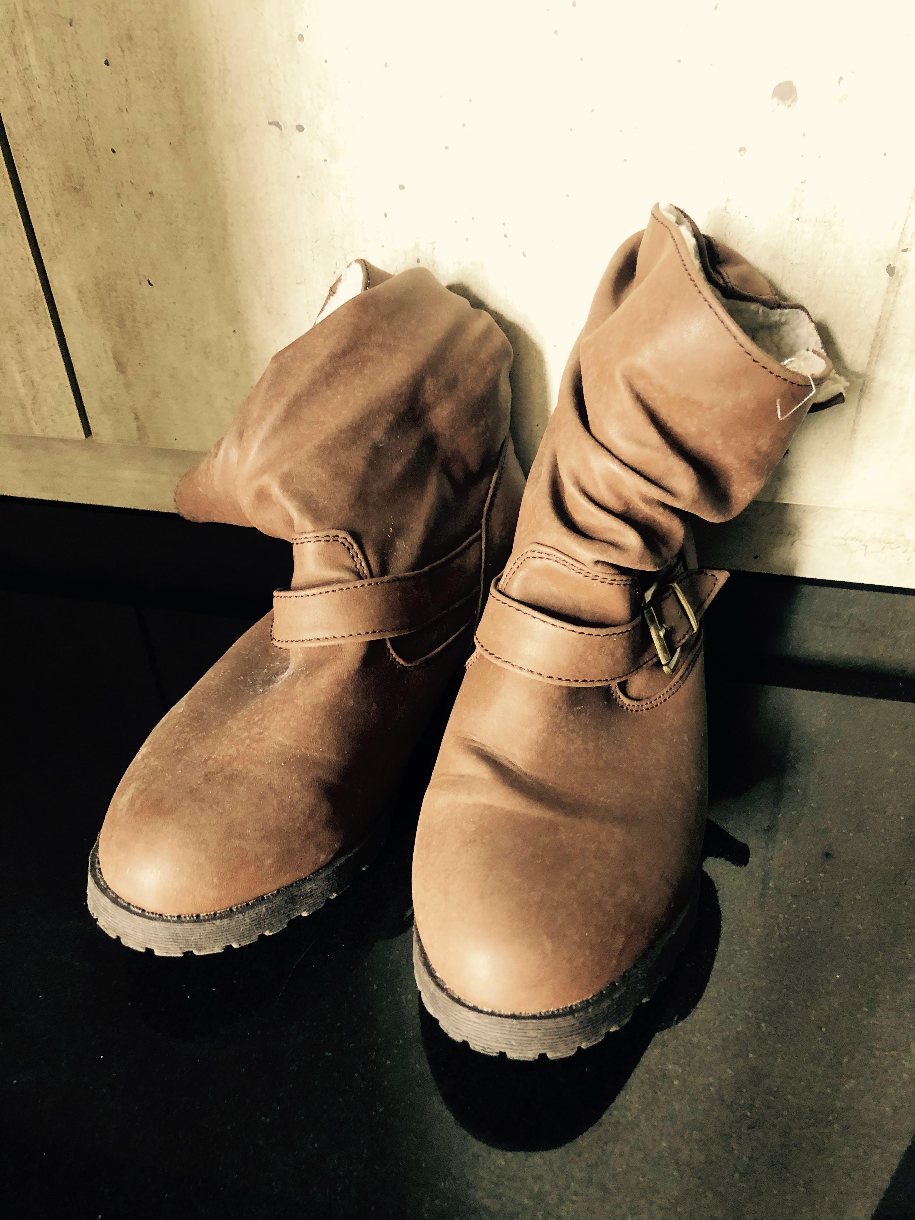 comfortable boots uk