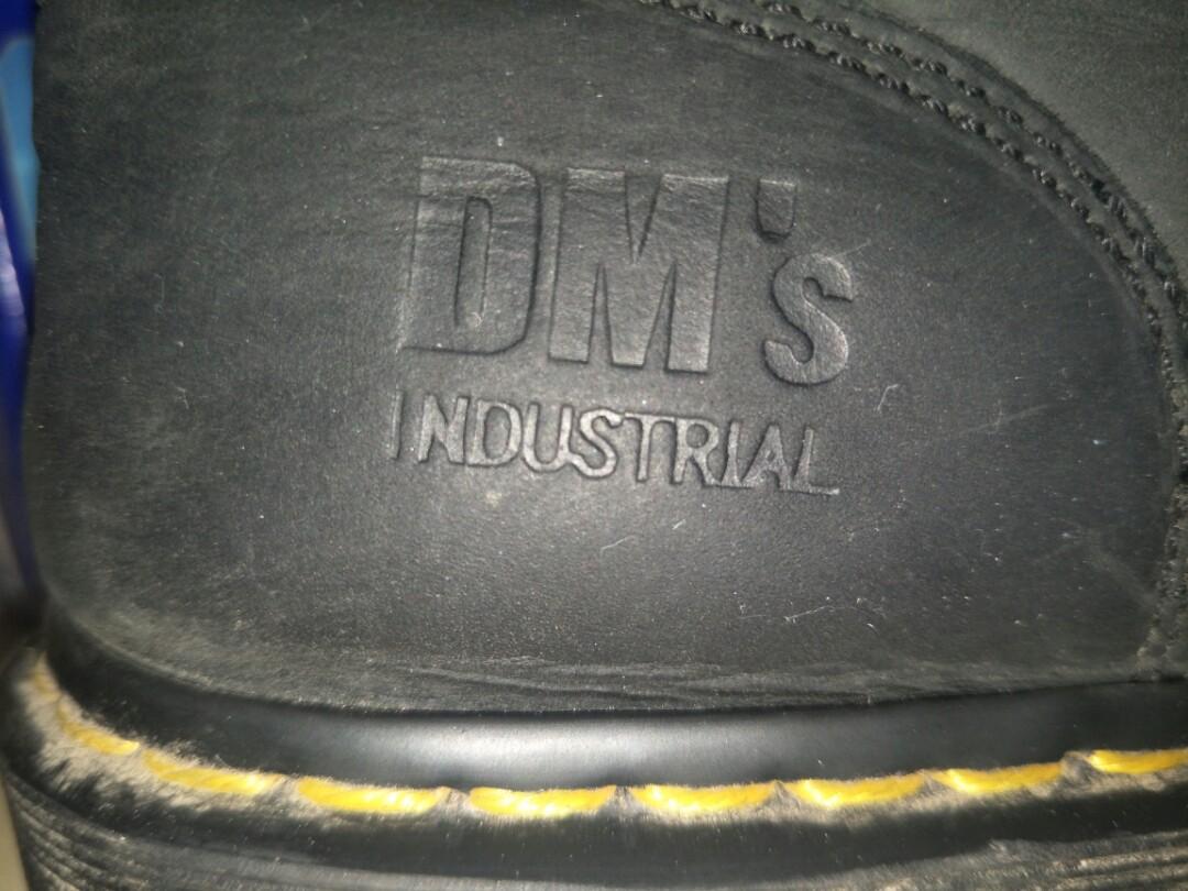 Dr martens safety boots, Men's Fashion 