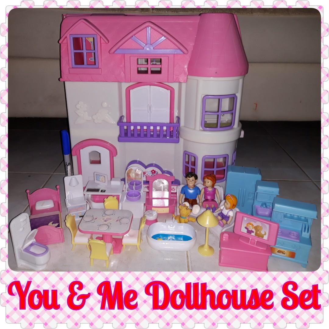 You & me family cottage hotsell dollhouse playset