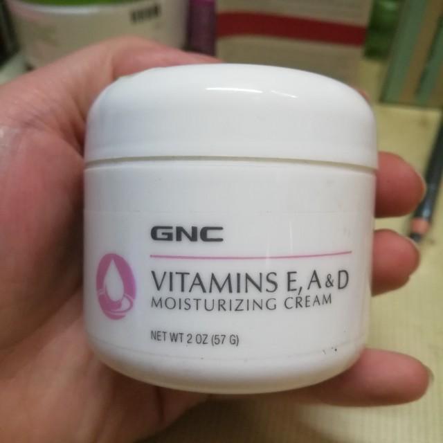 gnc vitamins ea & d moisturizing cream