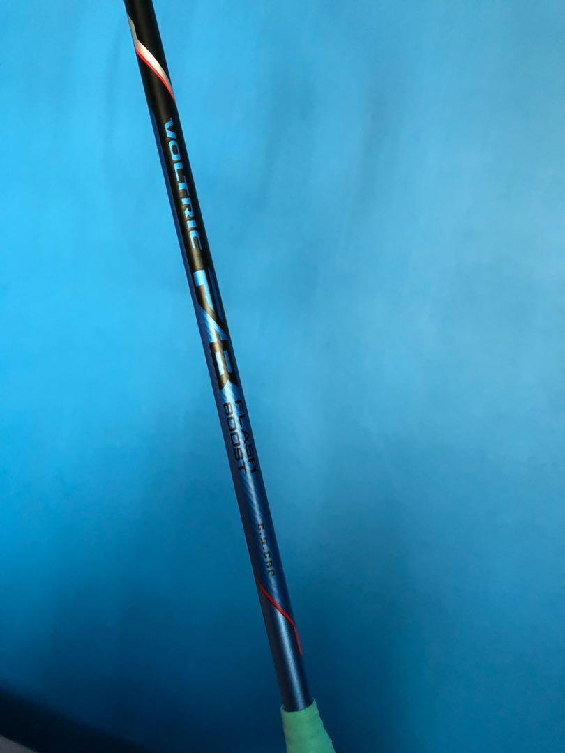 Lightest Badminton Racket (Yonex Voltric FlashBoost), Sports Equipment