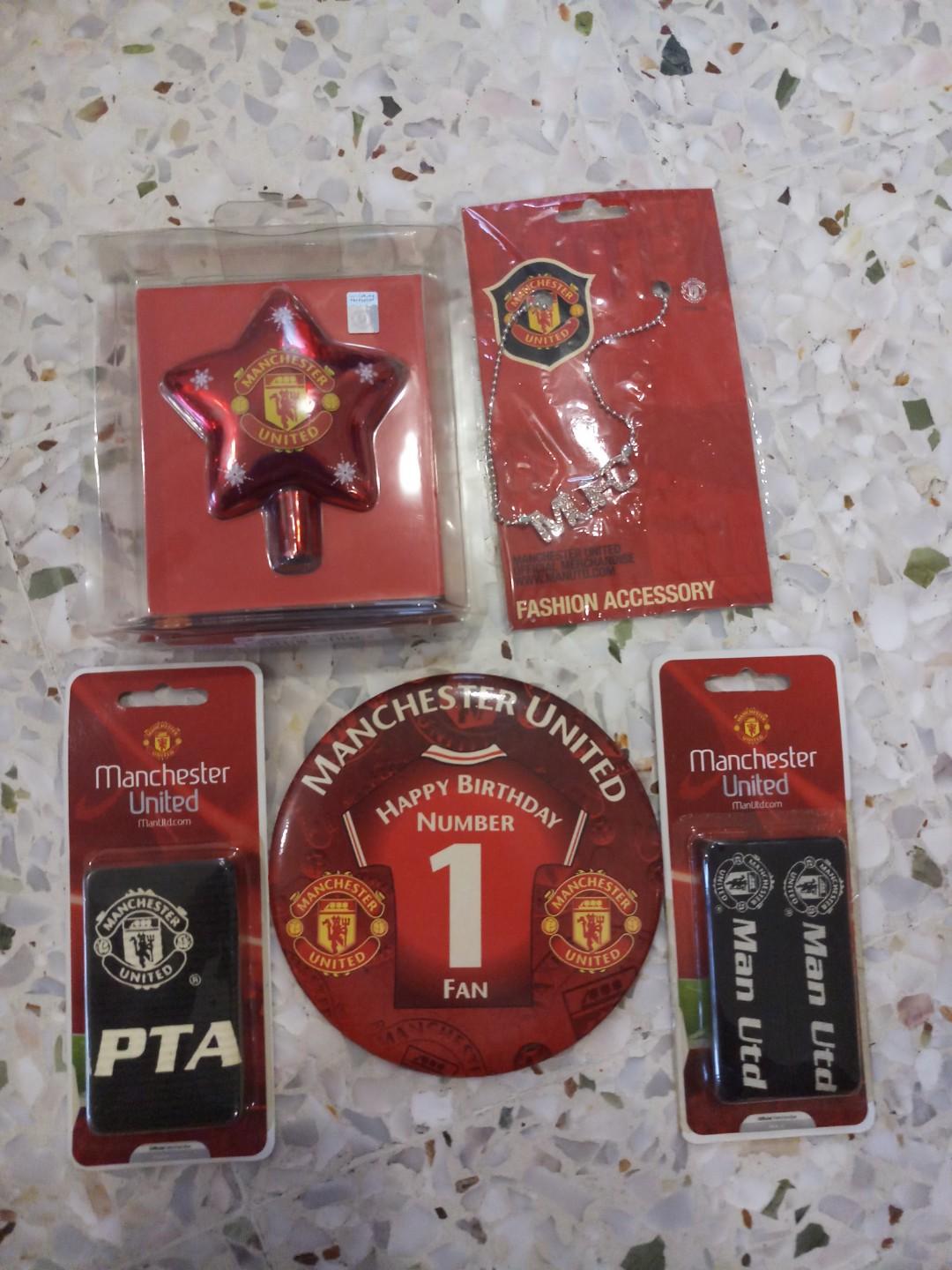 Manchester United Misc Items Vintage Collectibles Vintage Collectibles On Carousell