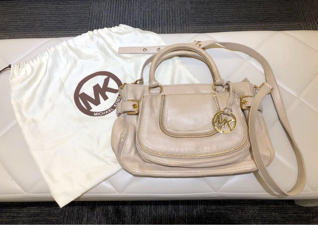michael kors naomi satchel