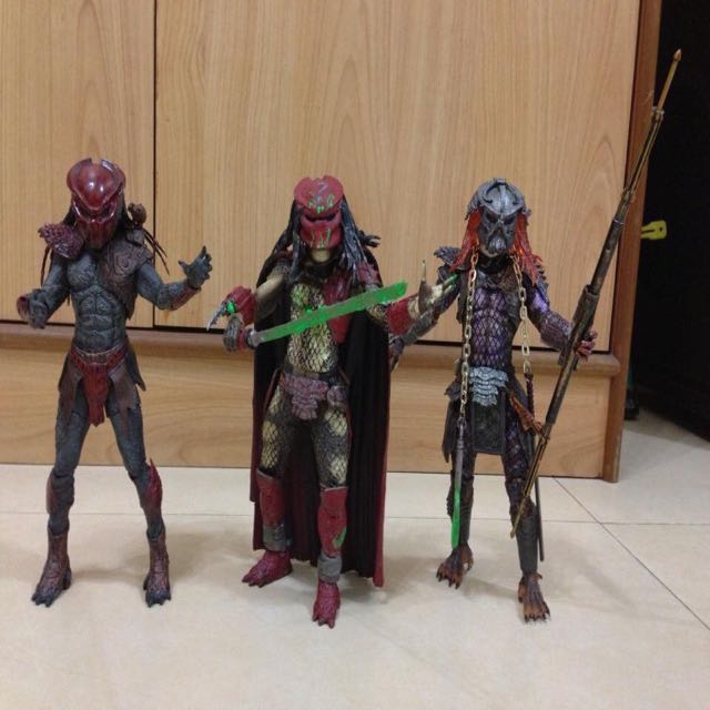 neca custom predator