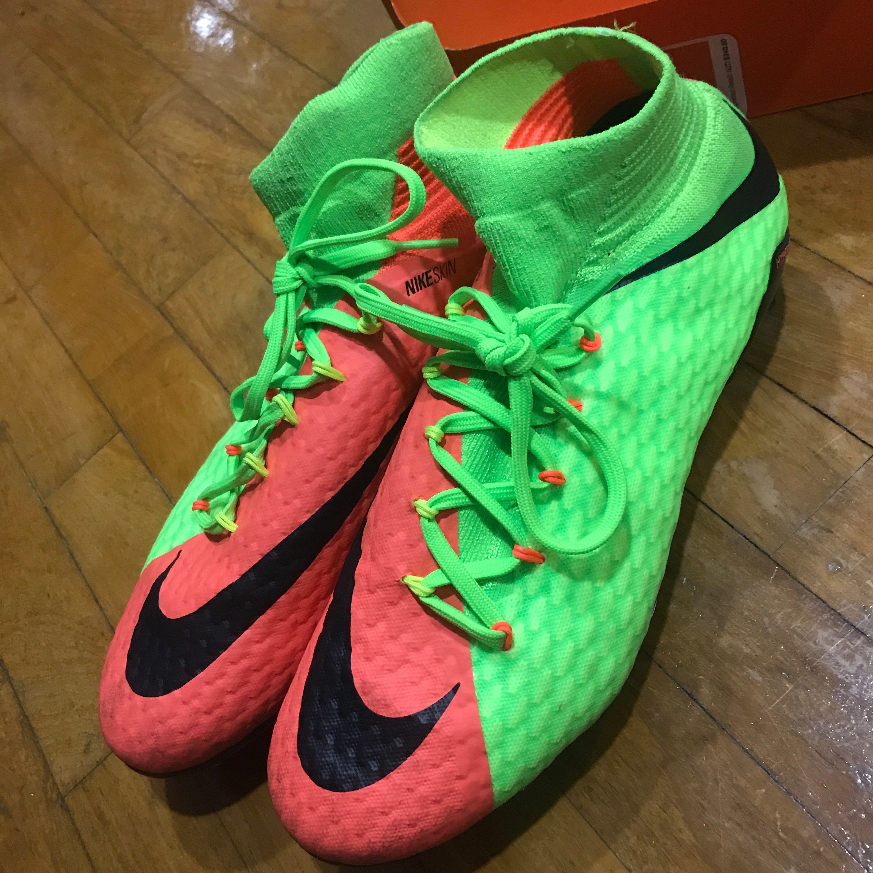 nike hypervenom phatal 3