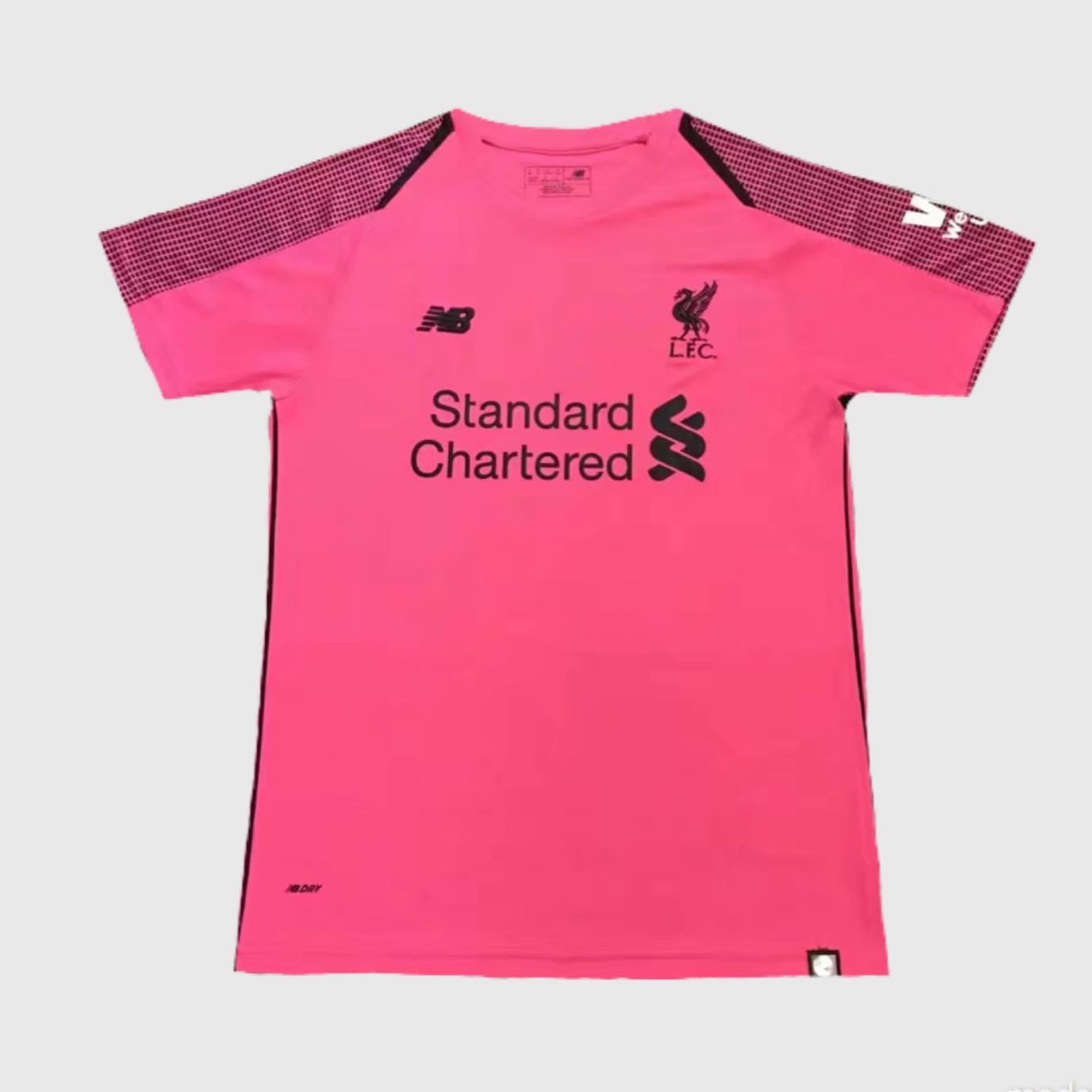 liverpool goalkeeper pink jersey