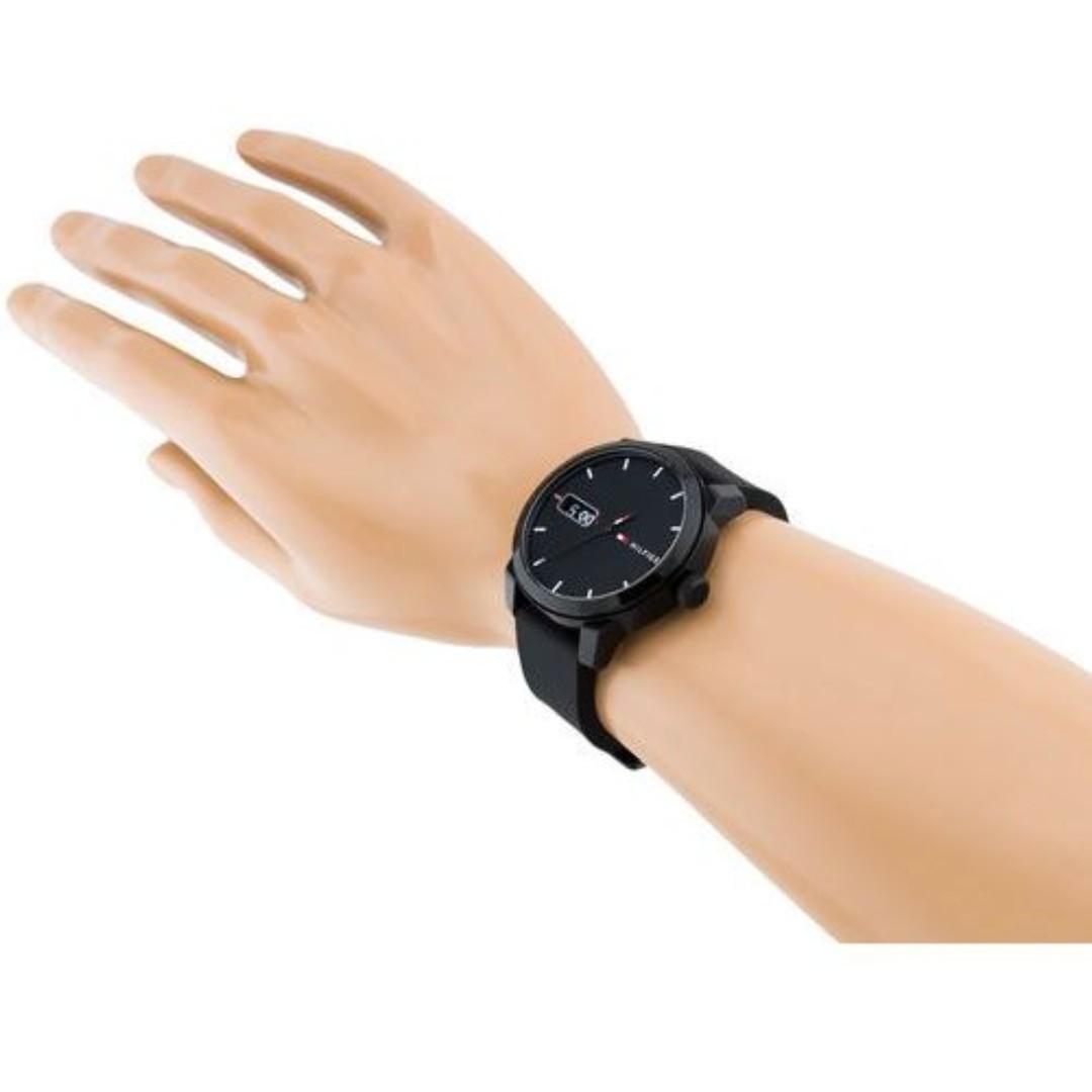 Tommy Hilfiger Analog Black Dial Men s Watch TH1791382