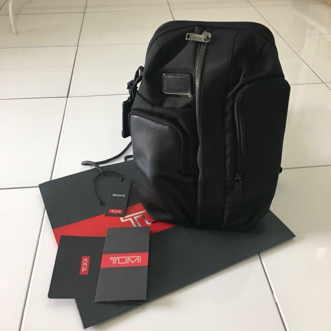 Tumi alpha best sale bravo smith sling