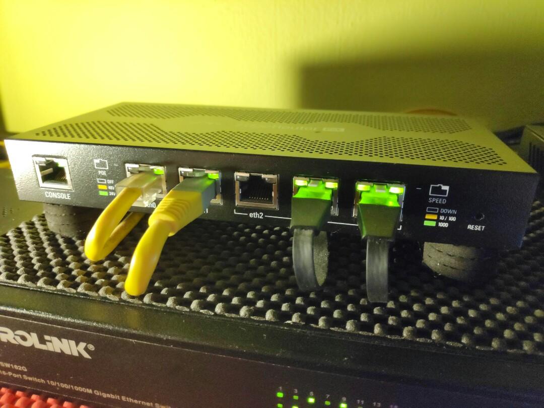 Ubiquiti EdgeRouter PoE (5Port Router with PoE), Computers & Tech