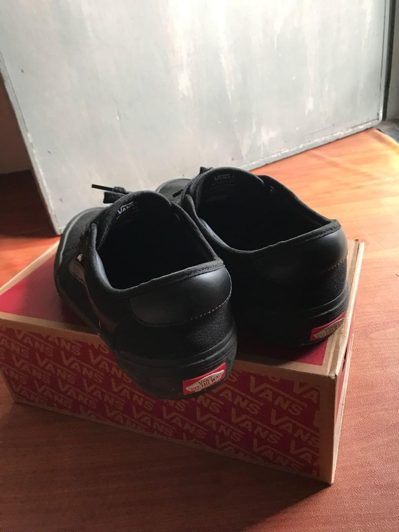 vans chima pro 2 canvas blackout